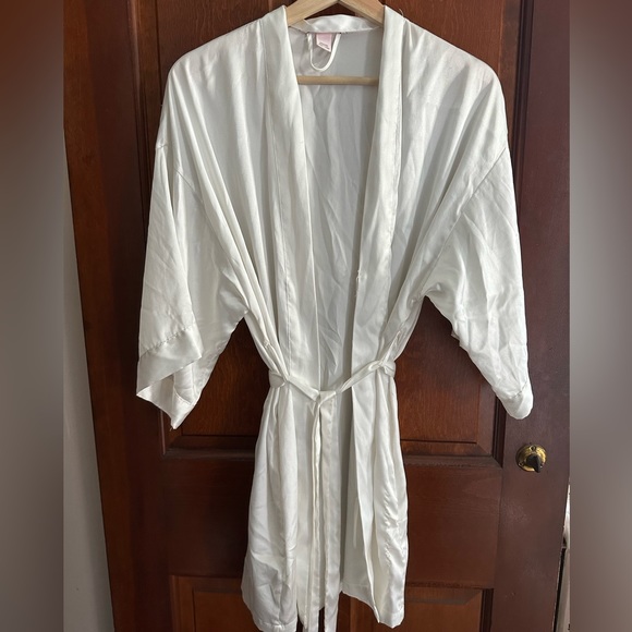 Victorias Secret Robe S - Picture 1 of 3